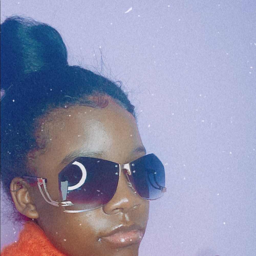 Meet your Posher, Dior